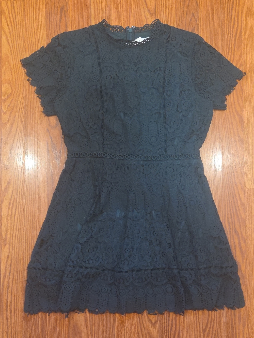 Blu Pepper Hunter Green Lace Short Sleeve Mini Dress